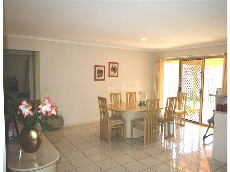 9 Parkdale Court, Robina QLD 4226