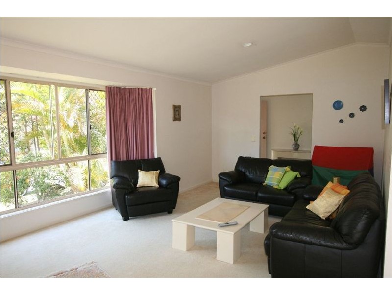 9 Parkdale Court, Robina QLD 4226