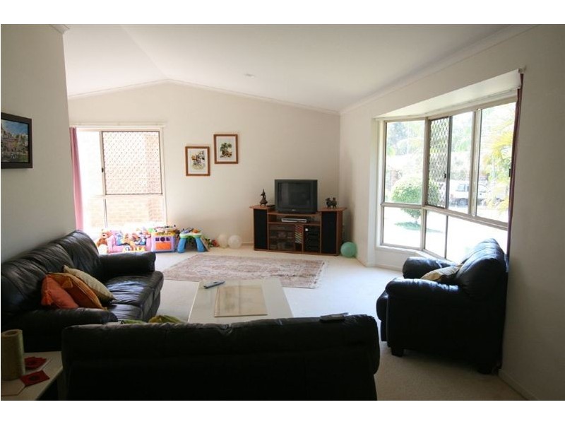 9 Parkdale Court, Robina QLD 4226