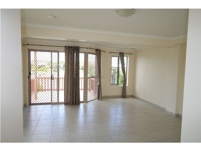 Varsity Lakes QLD 4227