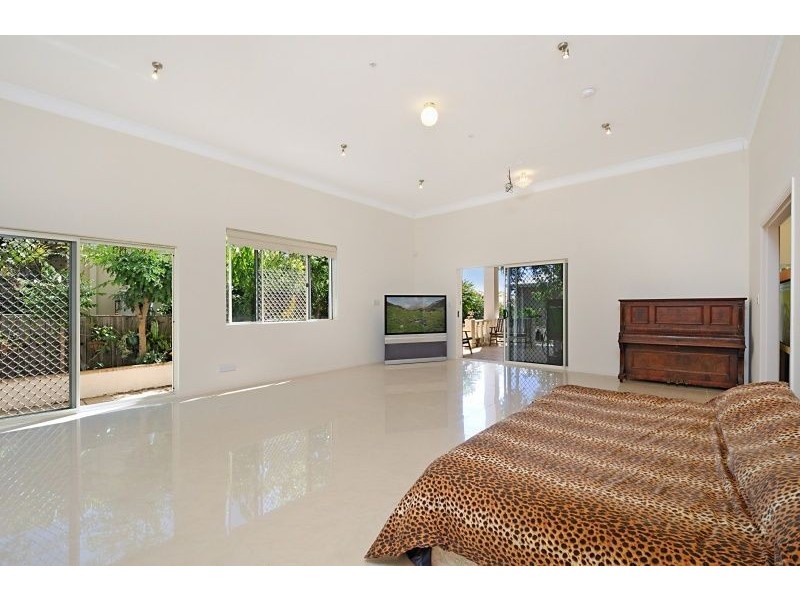 Highland Park QLD 4211