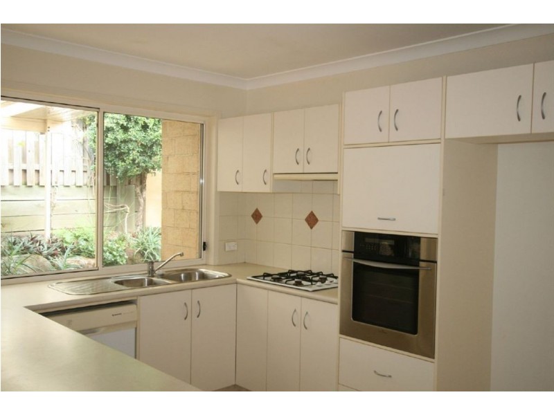 5 Kiawah Court, Varsity Lakes QLD 4227