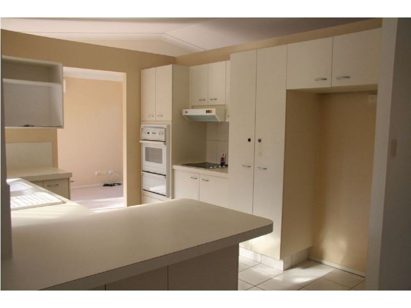 20 Frankston Court, Robina QLD 4226