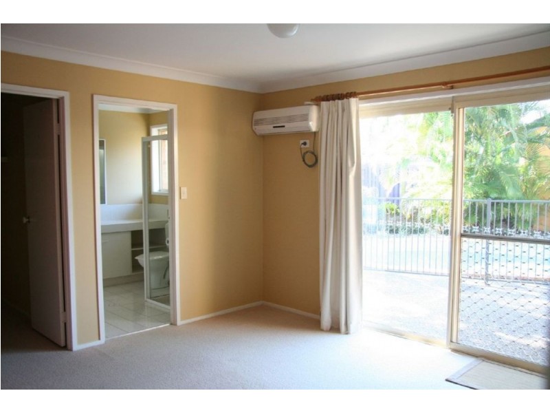 20 Frankston Court, Robina QLD 4226