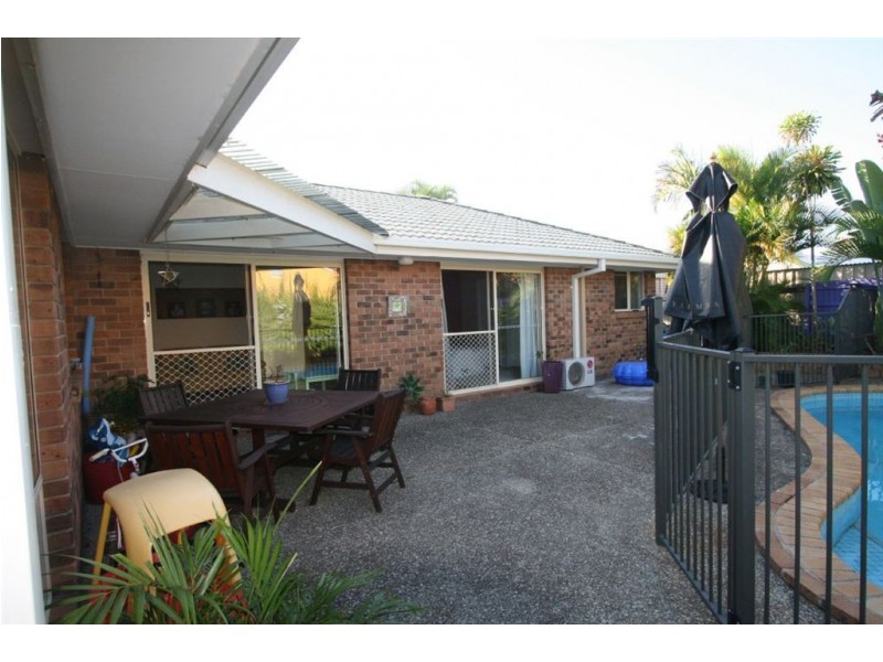 20 Frankston Court, Robina QLD 4226