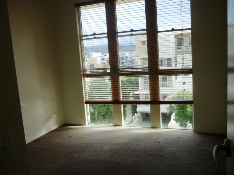 Varsity Lakes QLD 4227