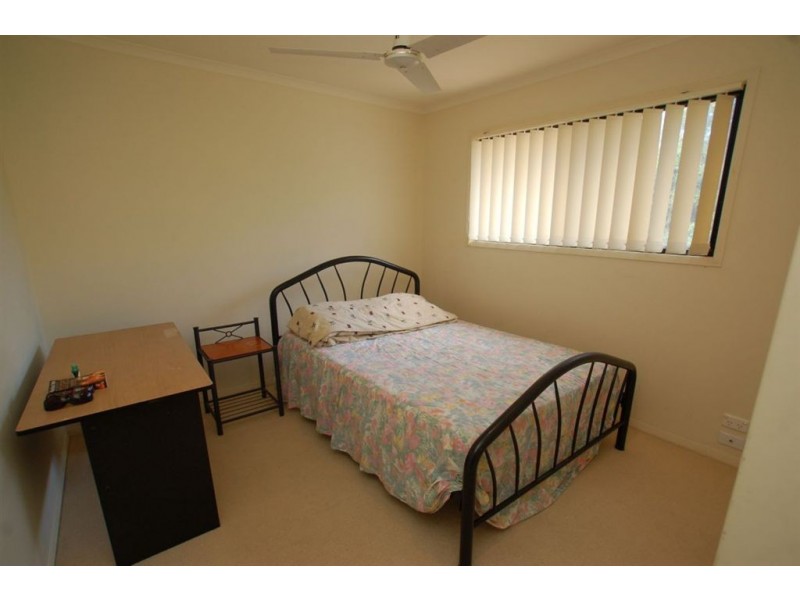 2/39 Pine Valley Drive, Robina QLD 4226