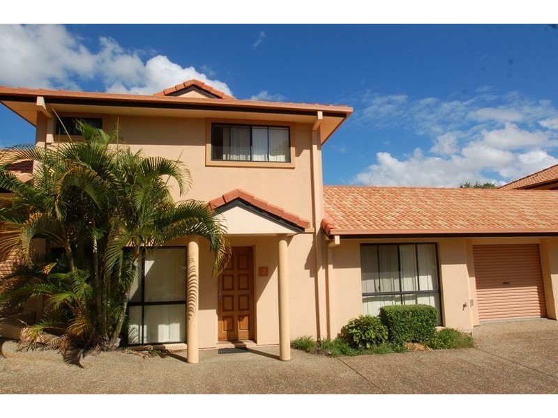 2/39 Pine Valley Drive, Robina QLD 4226