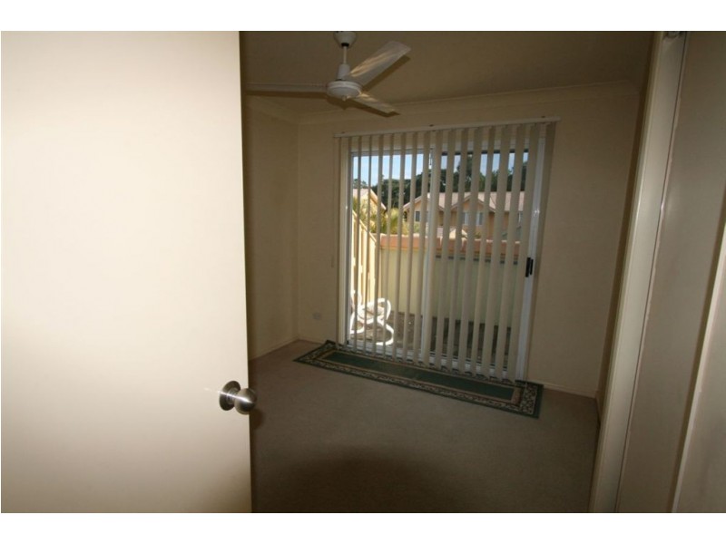 100/215 Cottesloe Drive, Mermaid Waters QLD 4218