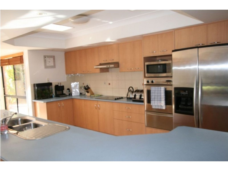 14 Robinia Court, Robina QLD 4226