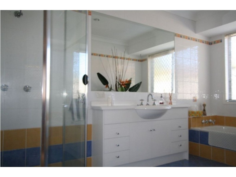 14 Robinia Court, Robina QLD 4226