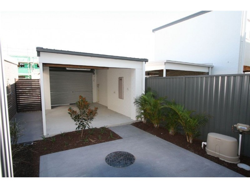 9 Emily Way, Varsity Lakes QLD 4227