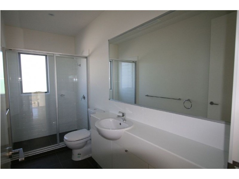 9 Emily Way, Varsity Lakes QLD 4227