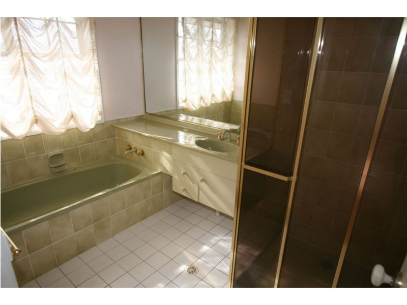 Carrara QLD 4211