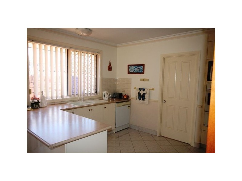 1/12 Washington Place, Varsity Lakes QLD 4227