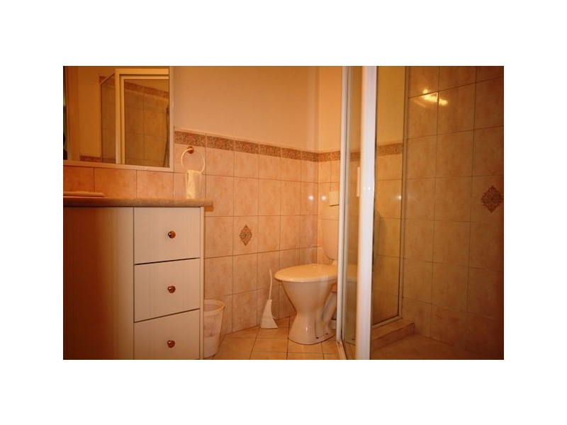1/12 Washington Place, Varsity Lakes QLD 4227