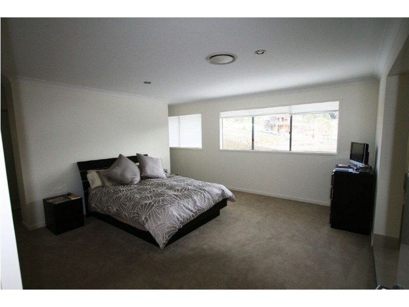 10 Monserrat Court, Reedy Creek QLD 4227