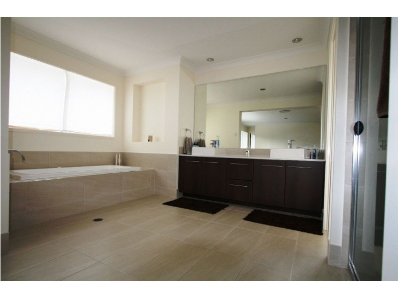 10 Monserrat Court, Reedy Creek QLD 4227