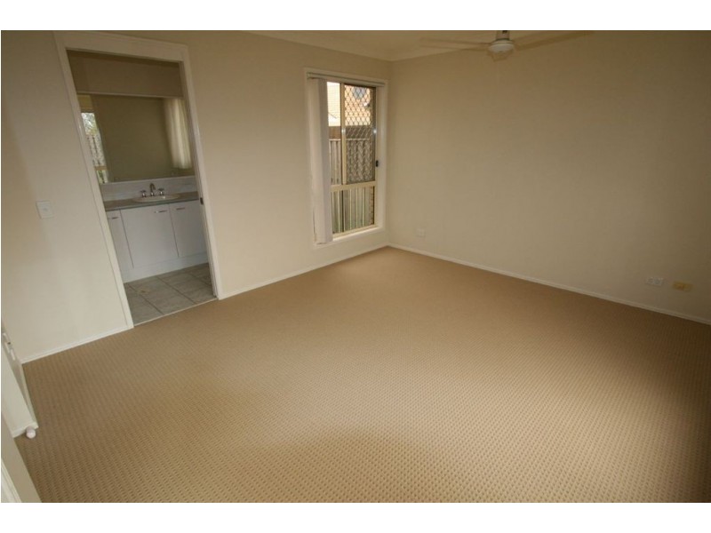 18 Illinios Ct, Varsity Lakes QLD 4227