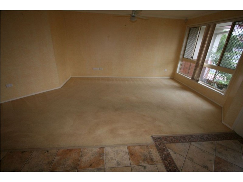 3 Merrilaine Cr, Merrimac QLD 4226