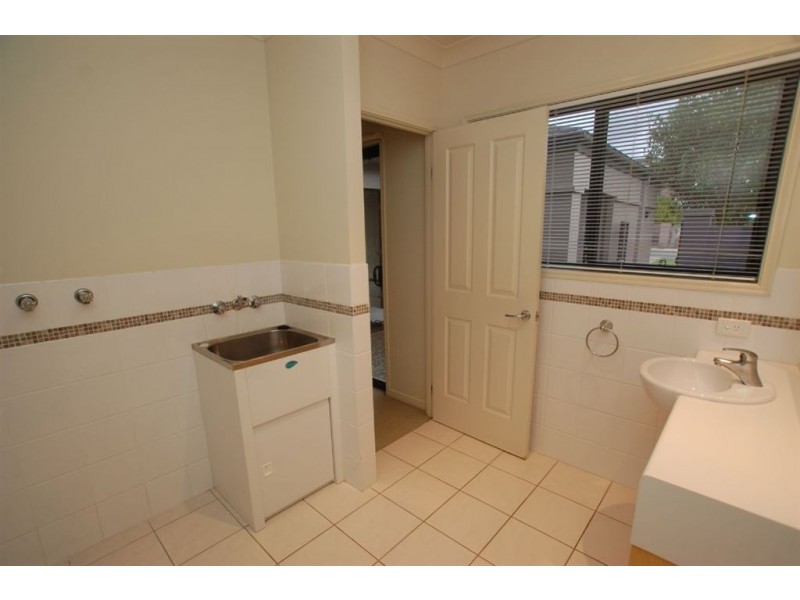 23B Geraldton Dr, Robina QLD 4226