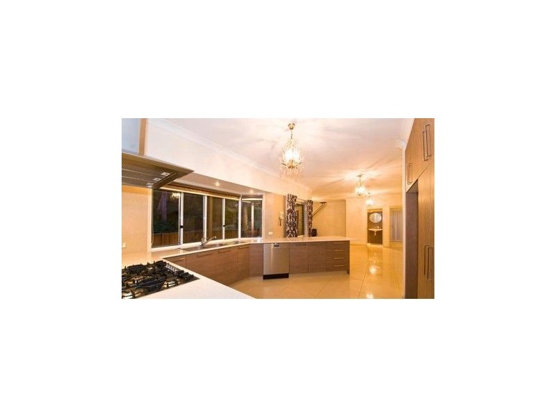 2 Milkbush Ct, Bonogin QLD 4213