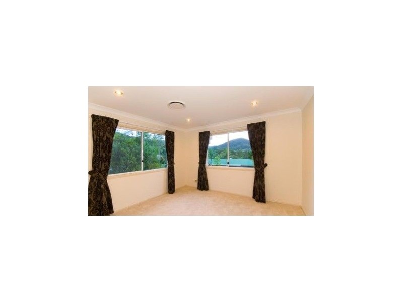 2 Milkbush Ct, Bonogin QLD 4213