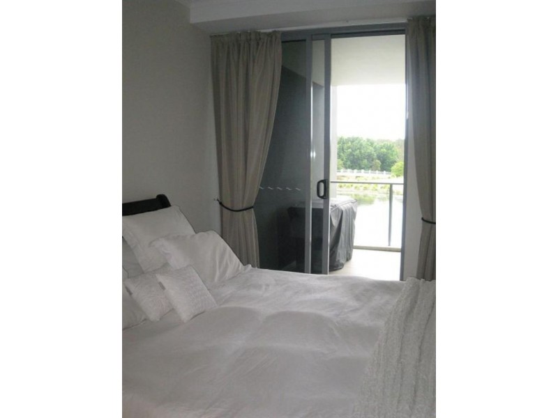 223/135 Lakelands Dr, Merrimac QLD 4226