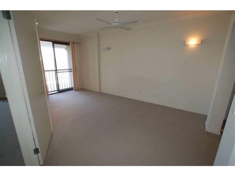 10/27 Ranier Crescent, Varsity Lakes QLD 4227