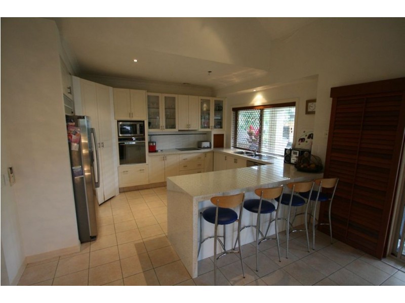 3 Kensington St, Robina QLD 4226