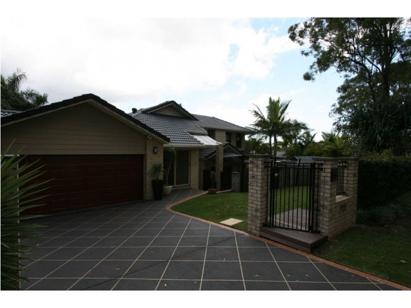 3 Kensington St, Robina QLD 4226