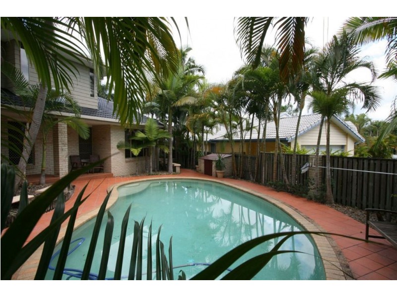 3 Kensington St, Robina QLD 4226