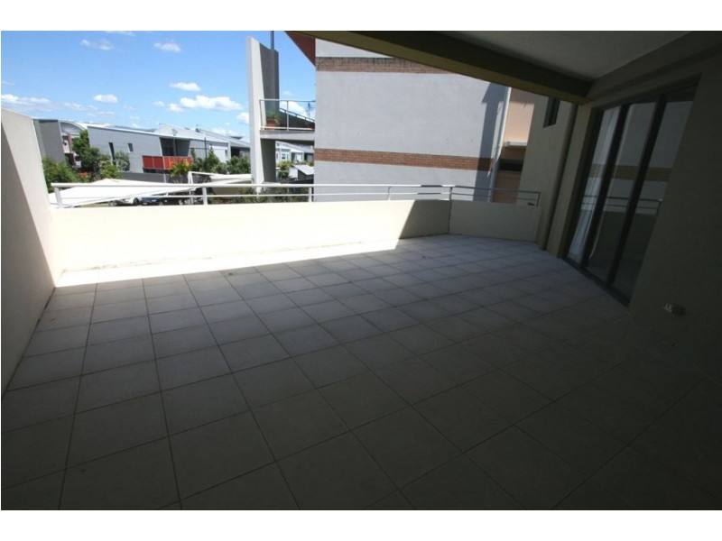 7/201 Varsity Parade, Varsity Lakes QLD 4227