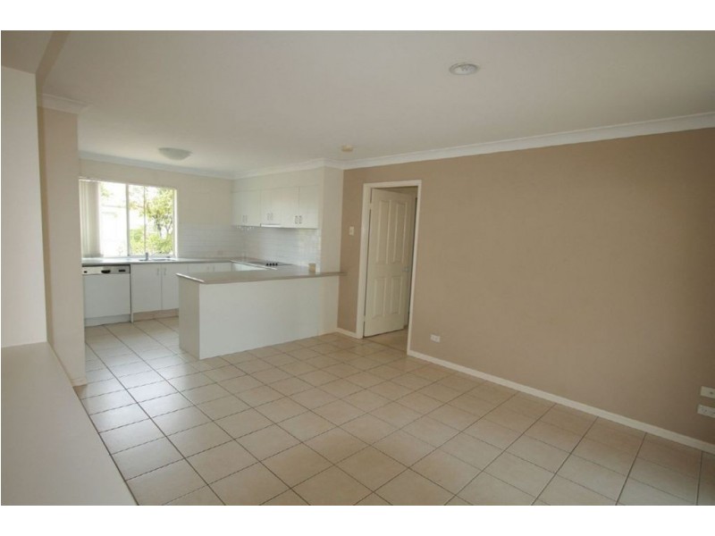 7 Carpenteria Court, Robina QLD 4226