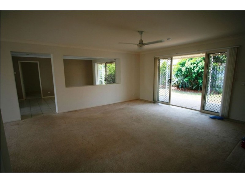 7 Carpenteria Court, Robina QLD 4226