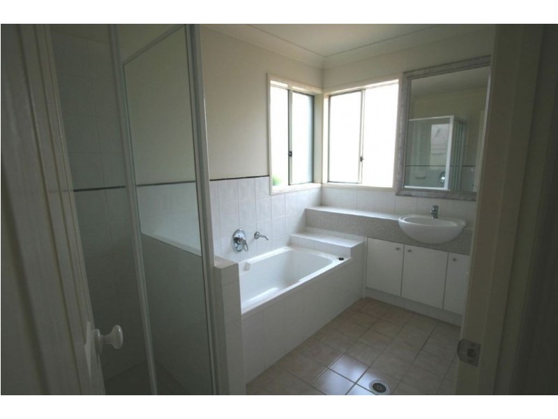 7 Carpenteria Court, Robina QLD 4226