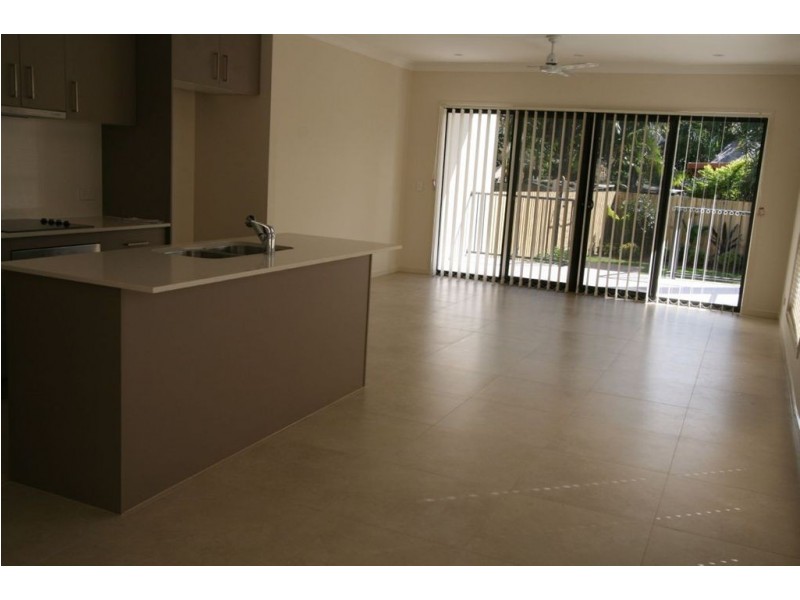 1/14 Evandale Crescent, Miami QLD 4220