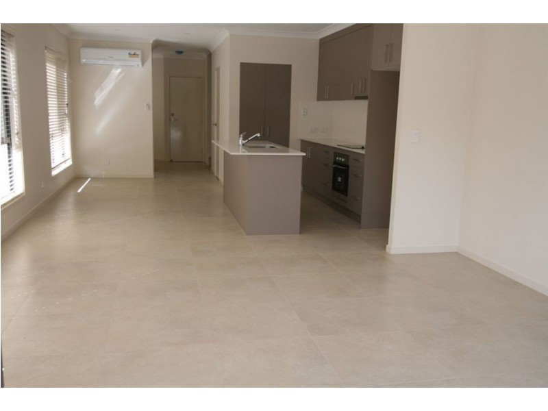 1/14 Evandale Crescent, Miami QLD 4220