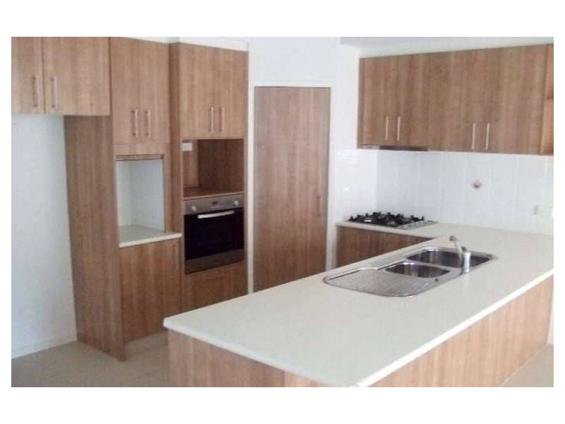 2/35 Meridien Ave, Varsity Lakes QLD 4227