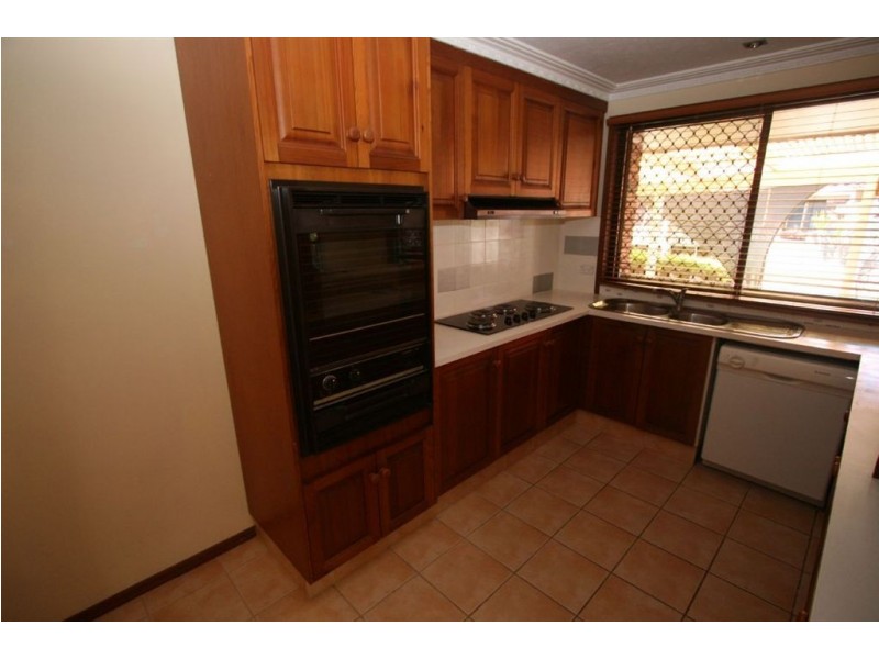 10 Roseville Court, Robina QLD 4226