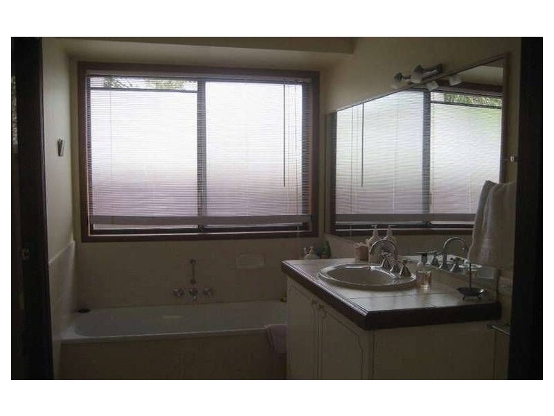 10 Roseville Court, Robina QLD 4226