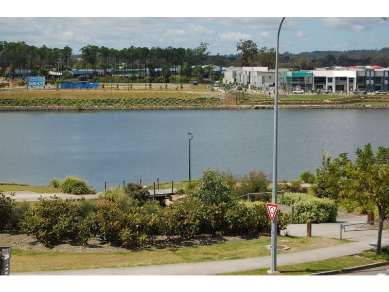 2/34 North Shore Avenue, Varsity Lakes QLD 4227