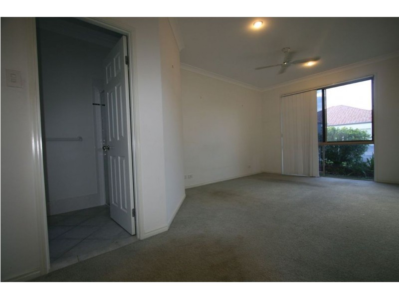 10 Andorra Place, Varsity Lakes QLD 4227