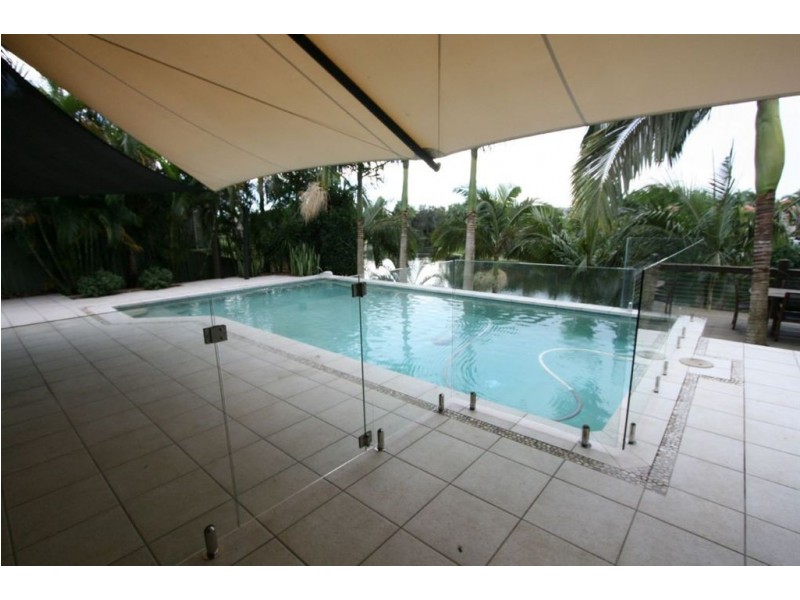 16 Homebush Drive, Robina QLD 4226