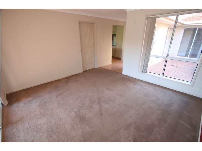 20 Emerton Cr, Robina QLD 4226