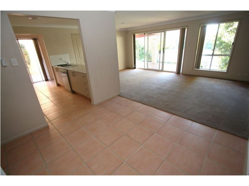 20 Emerton Cr, Robina QLD 4226