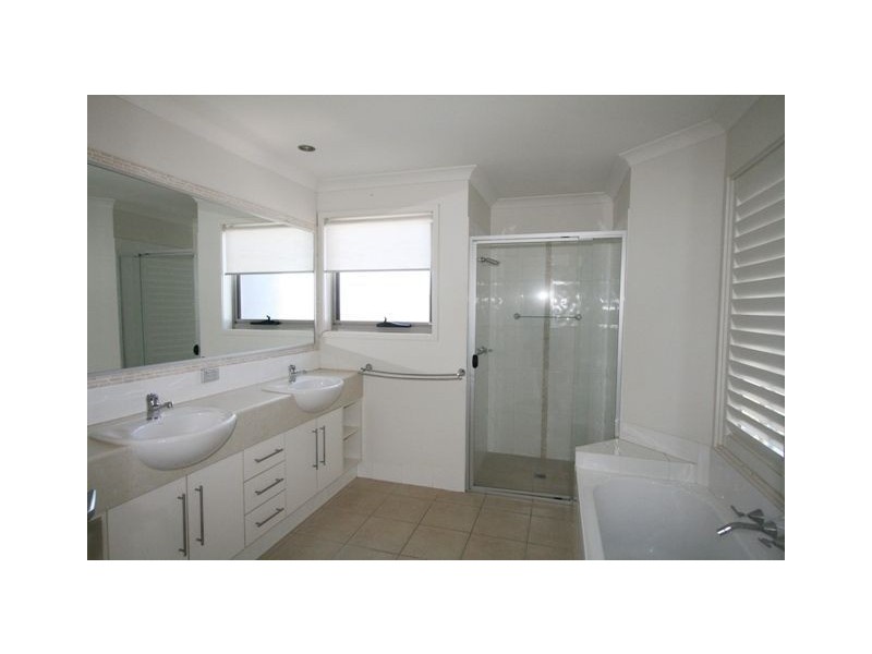 0 Carina Peak Dr, Varsity Lakes QLD 4227