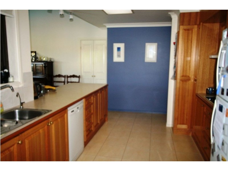 40 Binalong Dr, Ashmore QLD 4214