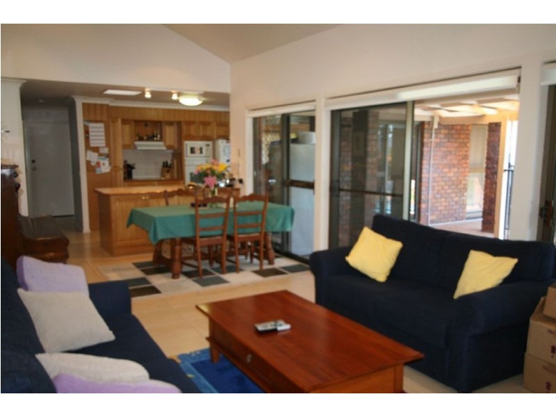 40 Binalong Dr, Ashmore QLD 4214