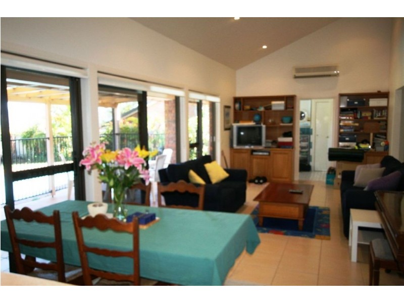 40 Binalong Dr, Ashmore QLD 4214